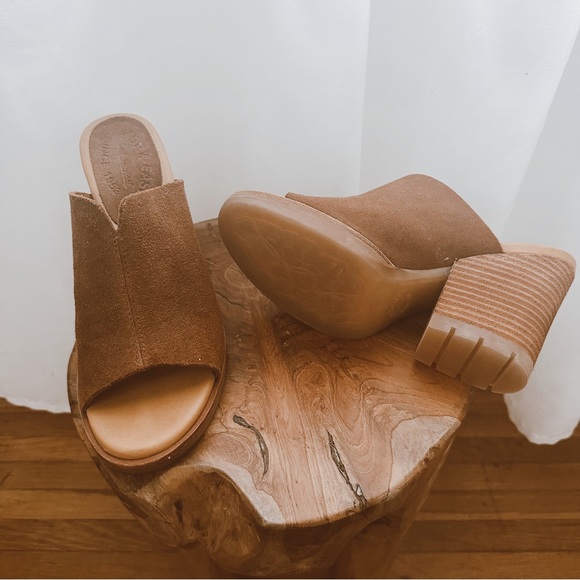 NW/OT kork-ease classic suede heeled mule - Picture 3 of 5